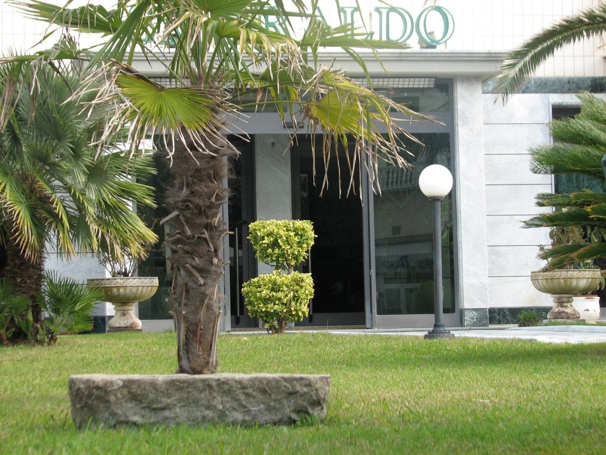 Hotel Smeraldo Lido di Camaiore Kültér fotó