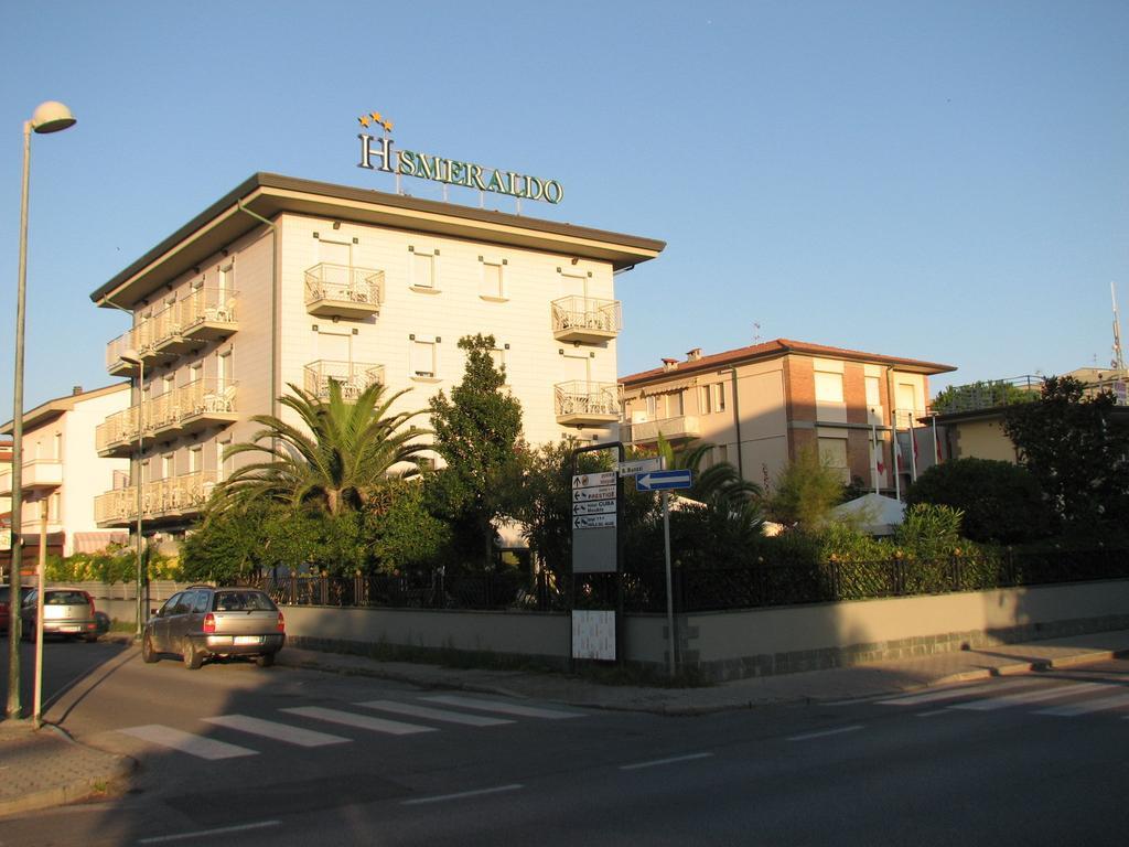 Hotel Smeraldo Lido di Camaiore Kültér fotó