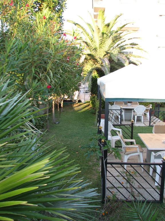 Hotel Smeraldo Lido di Camaiore Kültér fotó